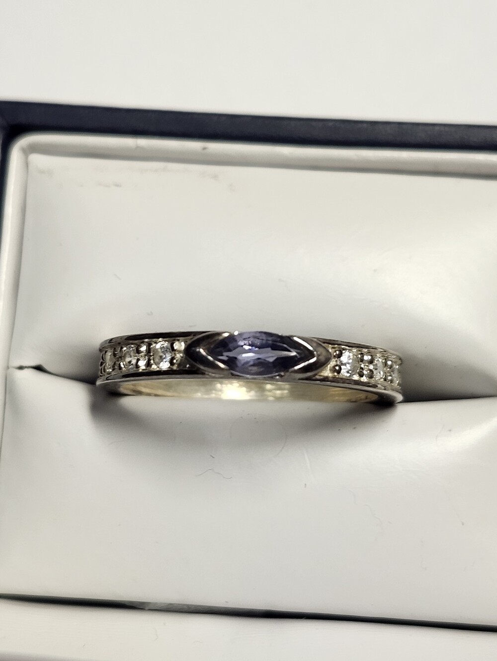 Sterling Silver Ring Size 8 Purple Center